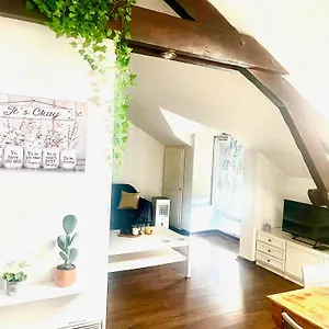https://apt-au-mignonnet.midi-pyreneeshotels.com